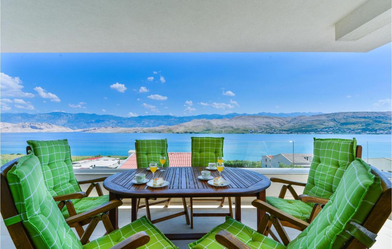 2 Bedroom Beautiful Apartment In Pag Đảo Pag Ngoại thất bức ảnh
