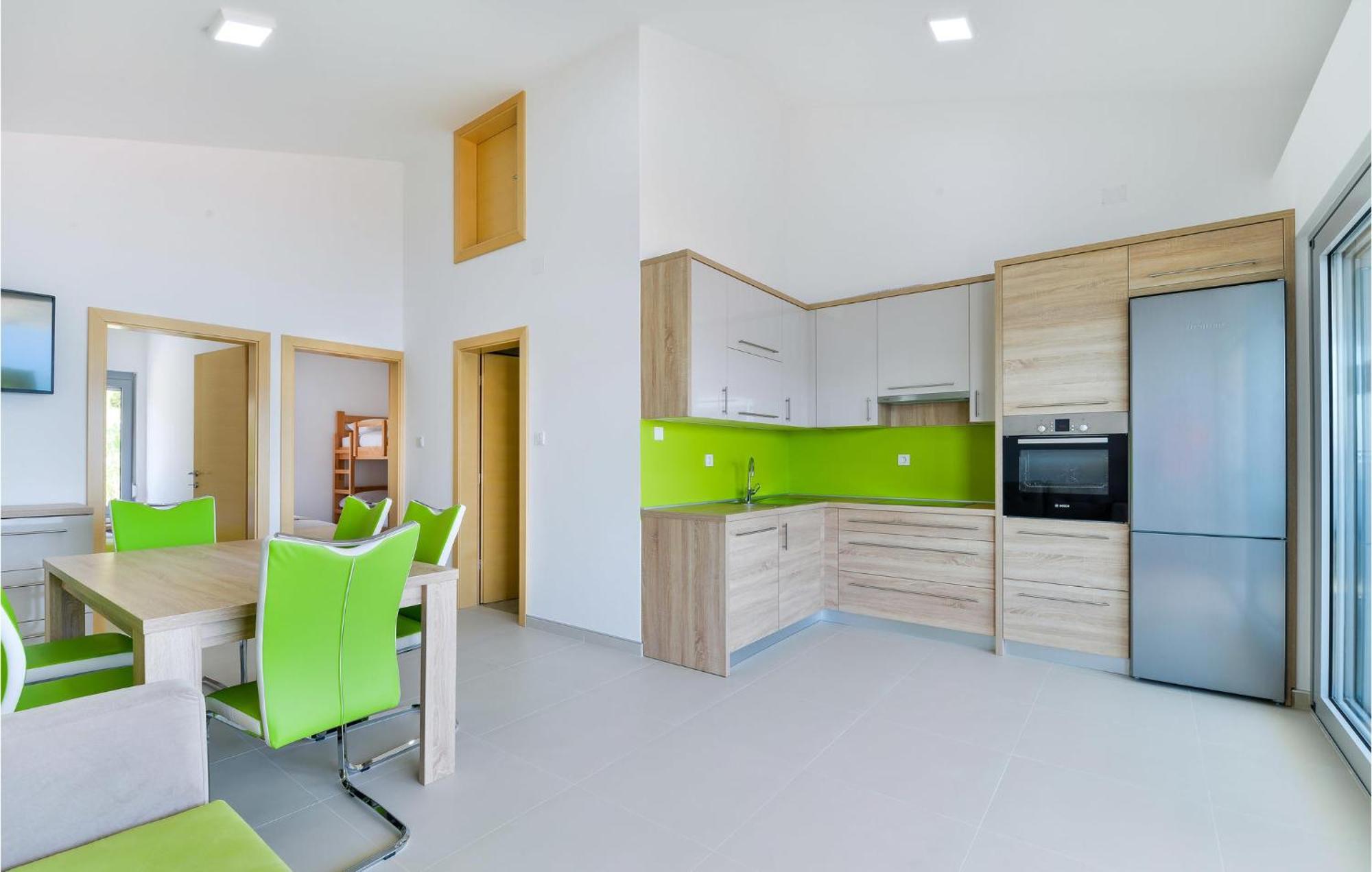2 Bedroom Beautiful Apartment In Pag Đảo Pag Ngoại thất bức ảnh